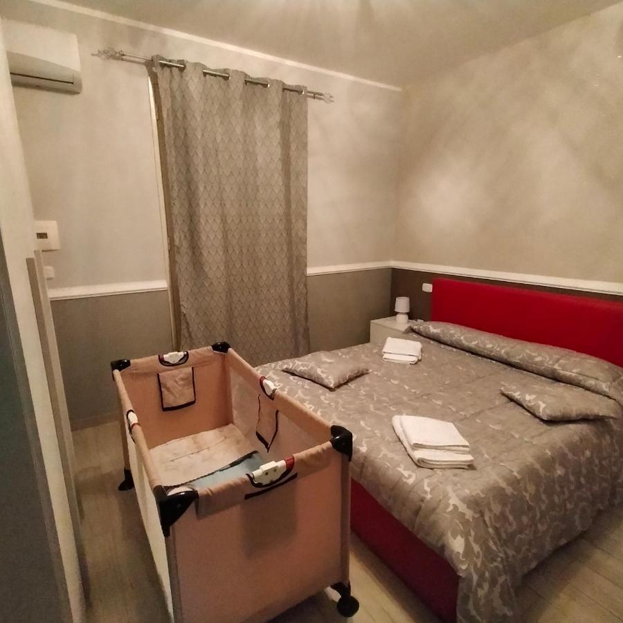 Casa Vacanza Rosariomaria เรอัลมอนเต ภายนอก รูปภาพ