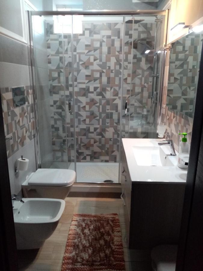 Casa Vacanza Rosariomaria เรอัลมอนเต ภายนอก รูปภาพ